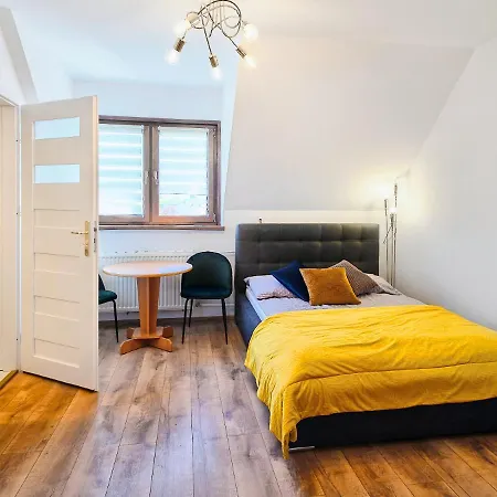 ホームステイ Julia ウェバ