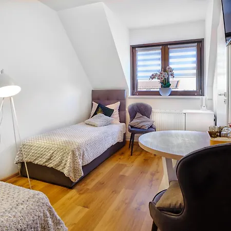 Quarto em Acomodações Particulares Julia *