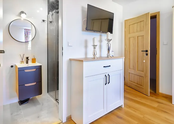 Проживание в семье Julia *