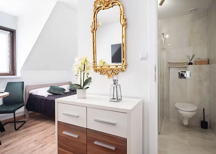 Проживание в семье Julia